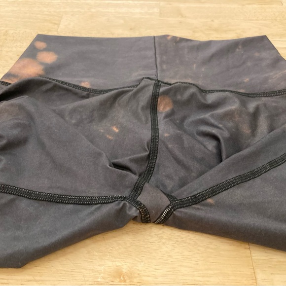 Teeki - Leggings/Yoga Hot Pants - L - Picture 5 of 6